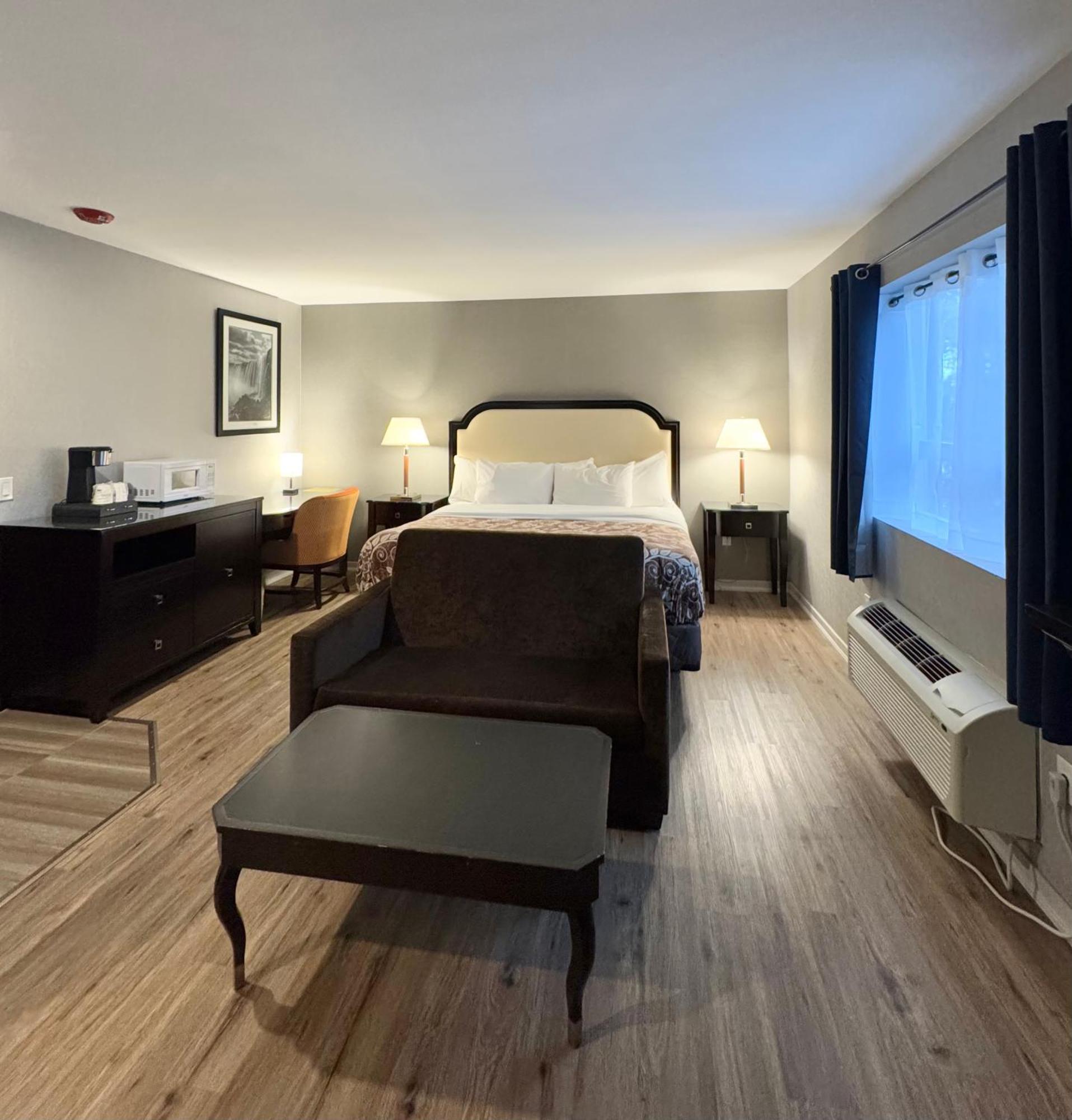 Big Bird Inn Wawa, Surestay Collection By Best Western Kültér fotó